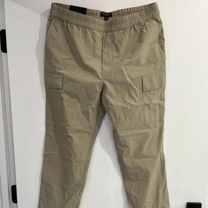 Banana Republic Cargo Athletic Hiking Pants with Adjustable ankle Cuffs